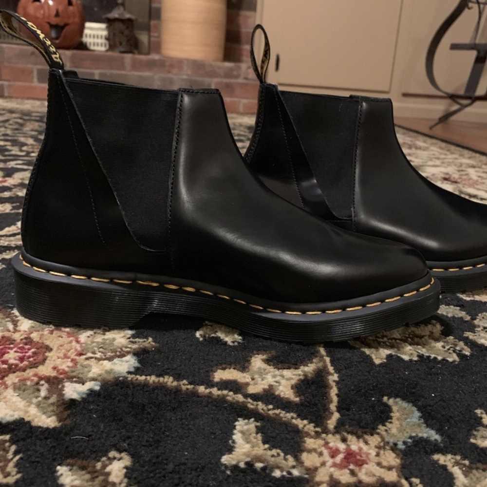Dr. Marten’s Women Bianca Chelsea Boot